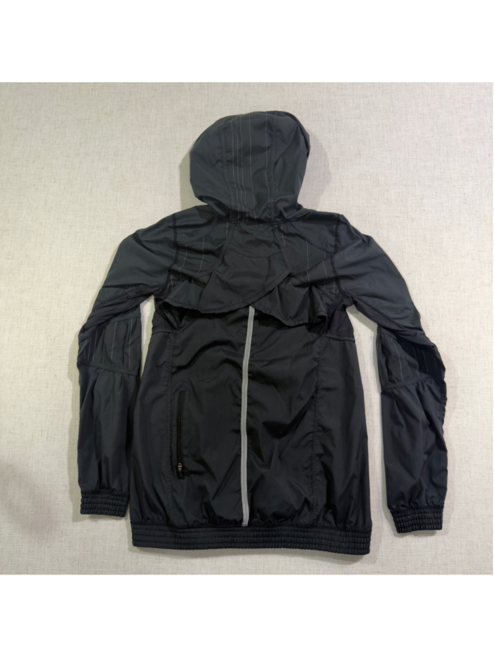 Lululemon Women’s 4 Black Half Zip Hooded Running Windbreaker Pullover Jacket - Picture 9 of 12